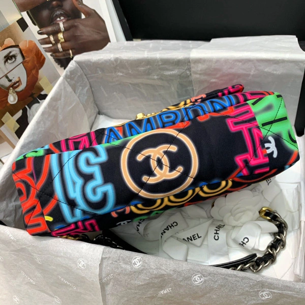 CHANEL 19 FLAP BAG Popular 74 - Image 7