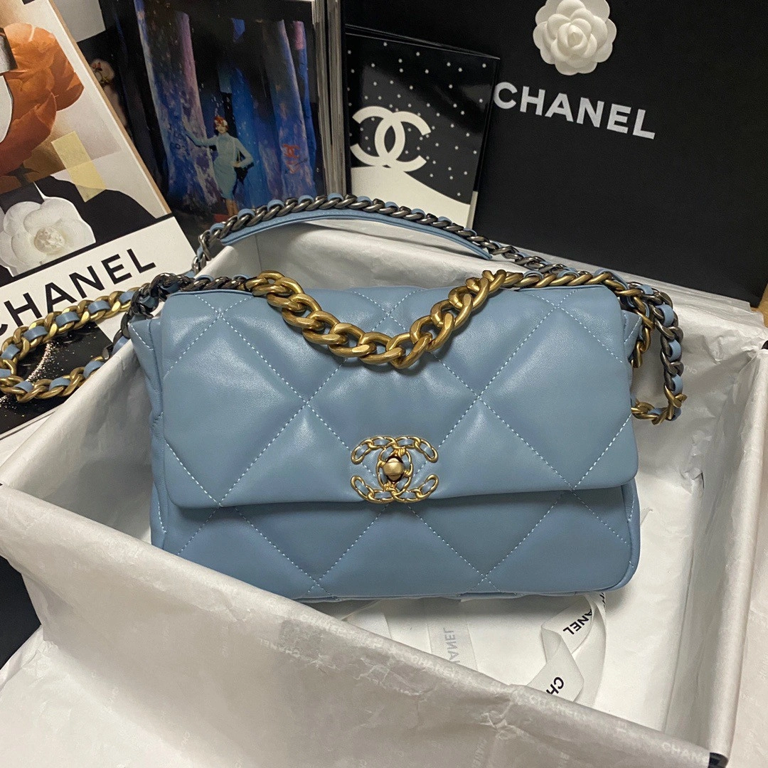 CHANEL 19 FLAP BAG StreetReady 73 - Image 3