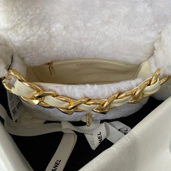 CHANEL FLAP BAG Affordable 440 - Image 7