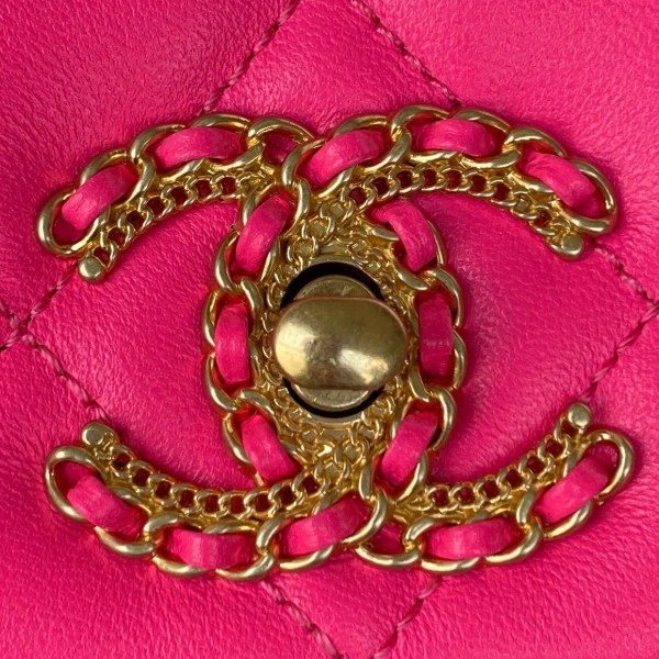 Affordable CHANEL SMALL FLAP BAG 424 - Image 4