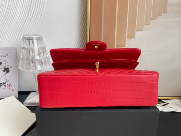 Fashionable CHANEL FLAP BAG 399 - Image 6