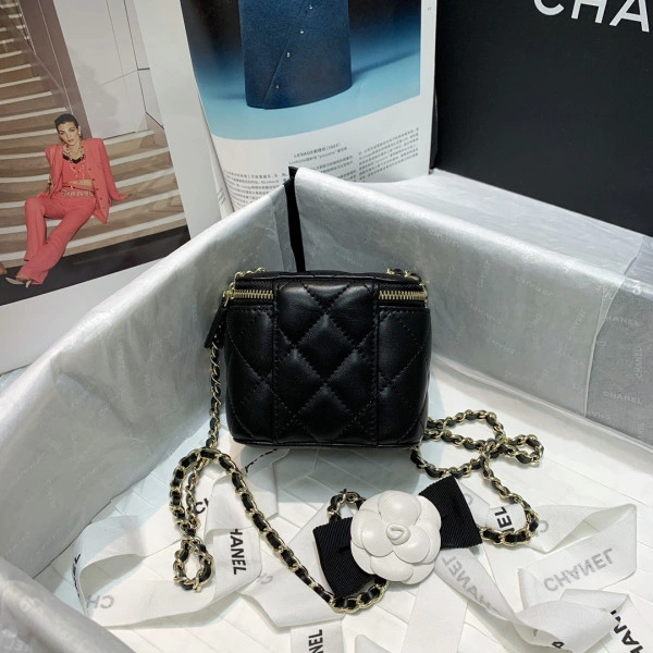 Popular CHANEL SMALL VANITY WITH CHAIN 1264 - Image 7