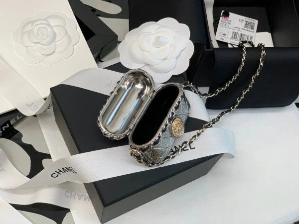 CHANEL AIRPODS CASE NECKLACE SmartChoice 1710 - Image 8