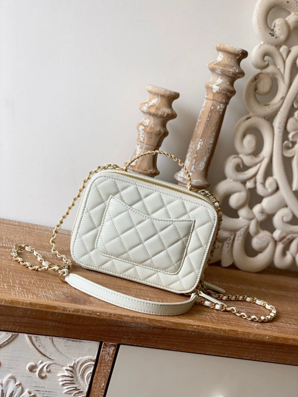 StreetReady CHANEL VANITY CASE 1254 - Image 3