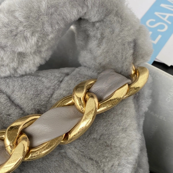 CHANEL FLAP BAG StreetReady 445 - Image 5