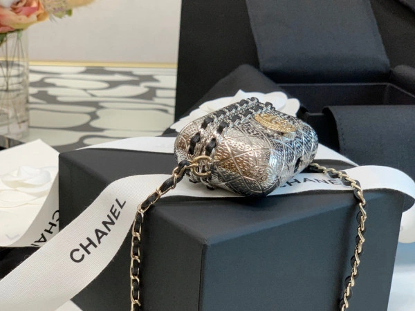 CHANEL AIRPODS CASE NECKLACE SmartChoice 1710 - Image 3