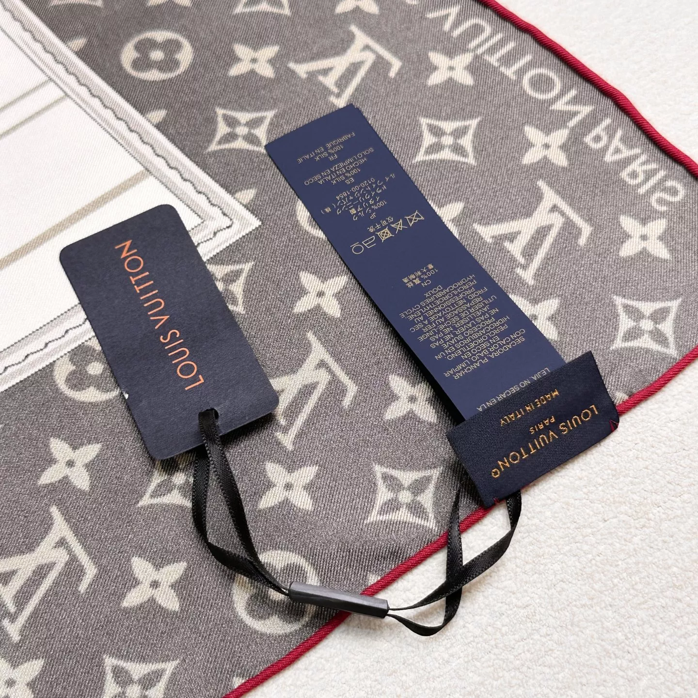 Affordable 1491 Louis Vuitton Silk Squares - Image 5