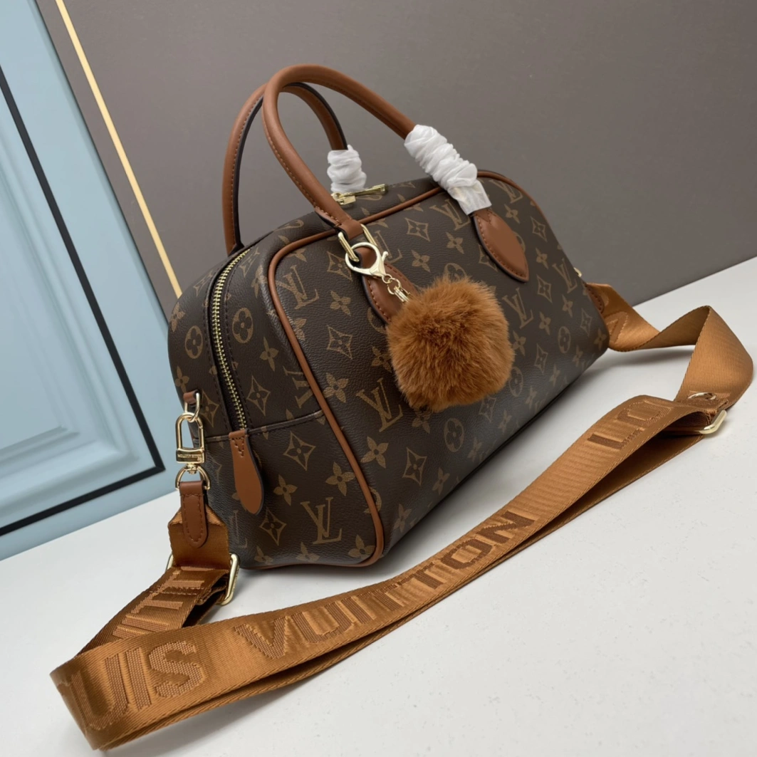 Affordable 230 Louis Vuitton AAA Quality Handbags For Women