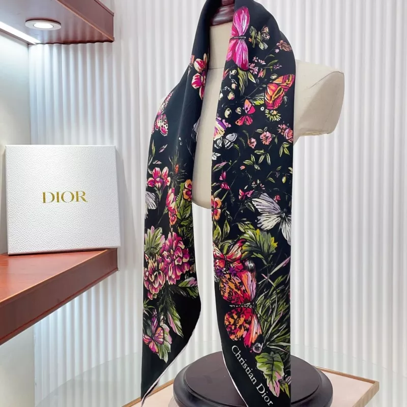 BestValue 1638 Christian Dior Silk Squares - Image 4