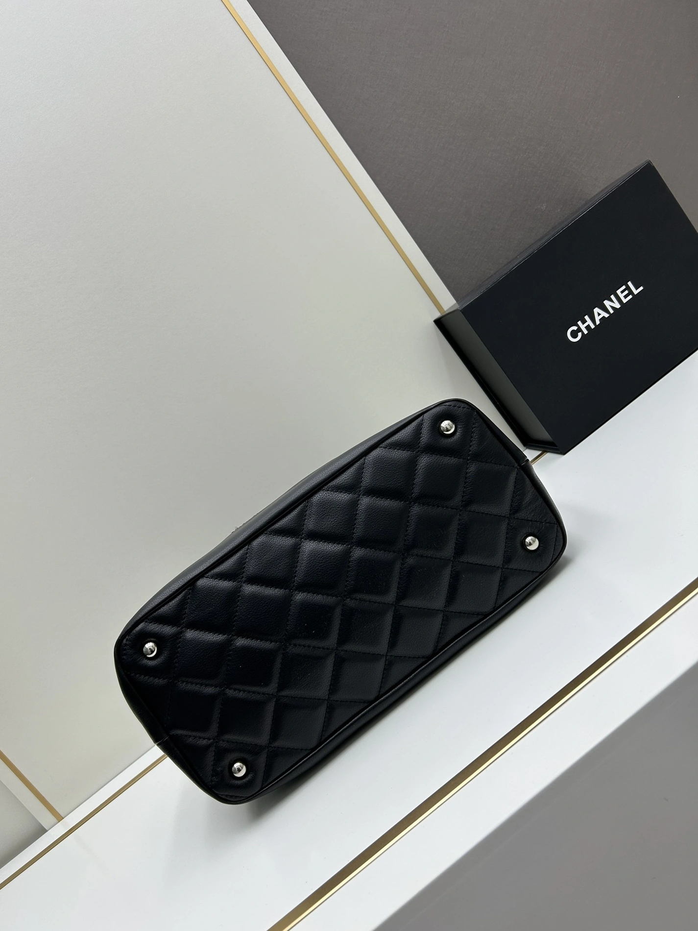 Bold 2588 Chanel AAA Quality Shoulder Bags For Women - Image 5