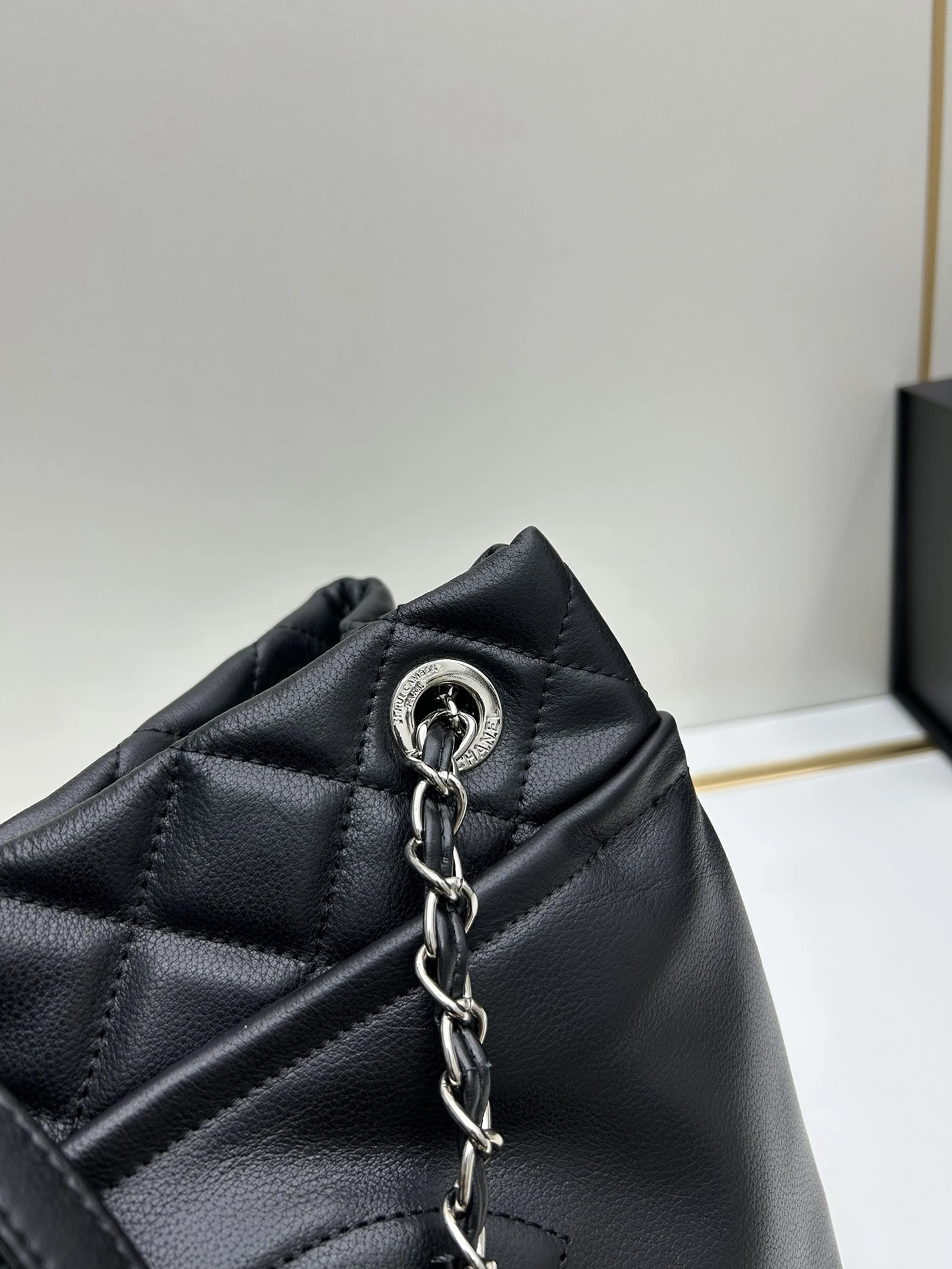 Bold 2588 Chanel AAA Quality Shoulder Bags For Women - Image 6