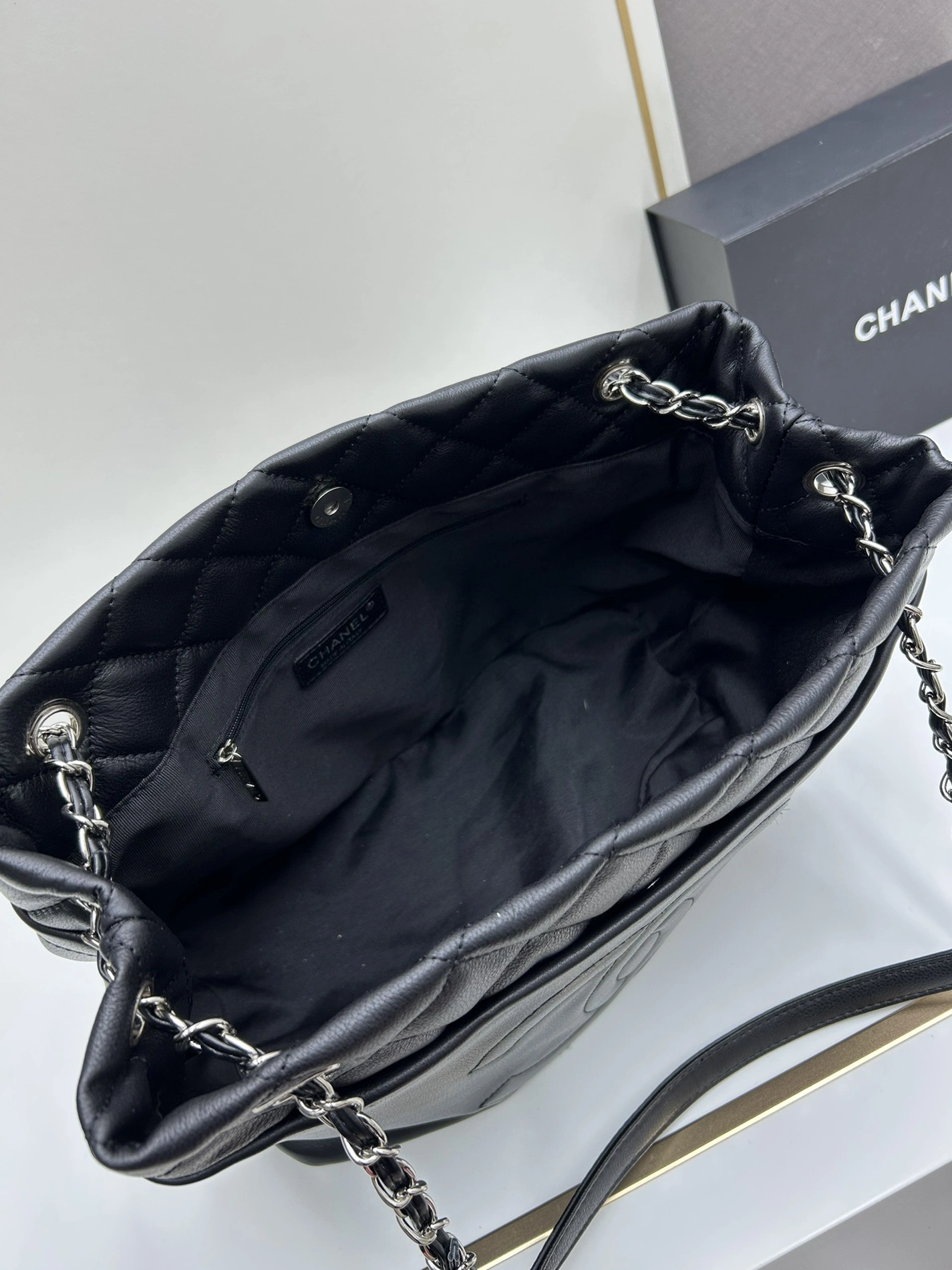 Bold 2588 Chanel AAA Quality Shoulder Bags For Women - Image 7