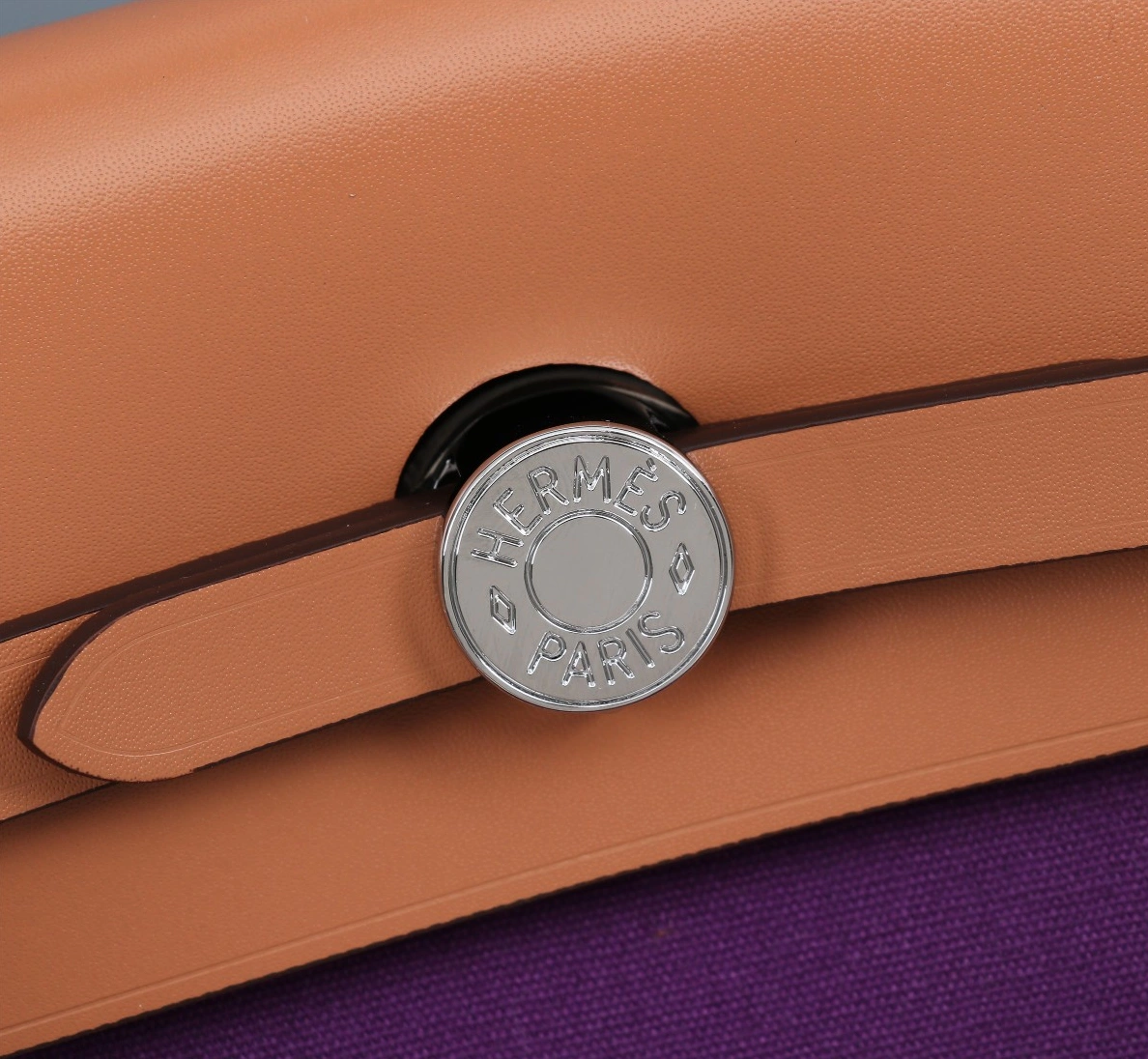 Bold 553 Hermes AAA Quality Handbags For Women