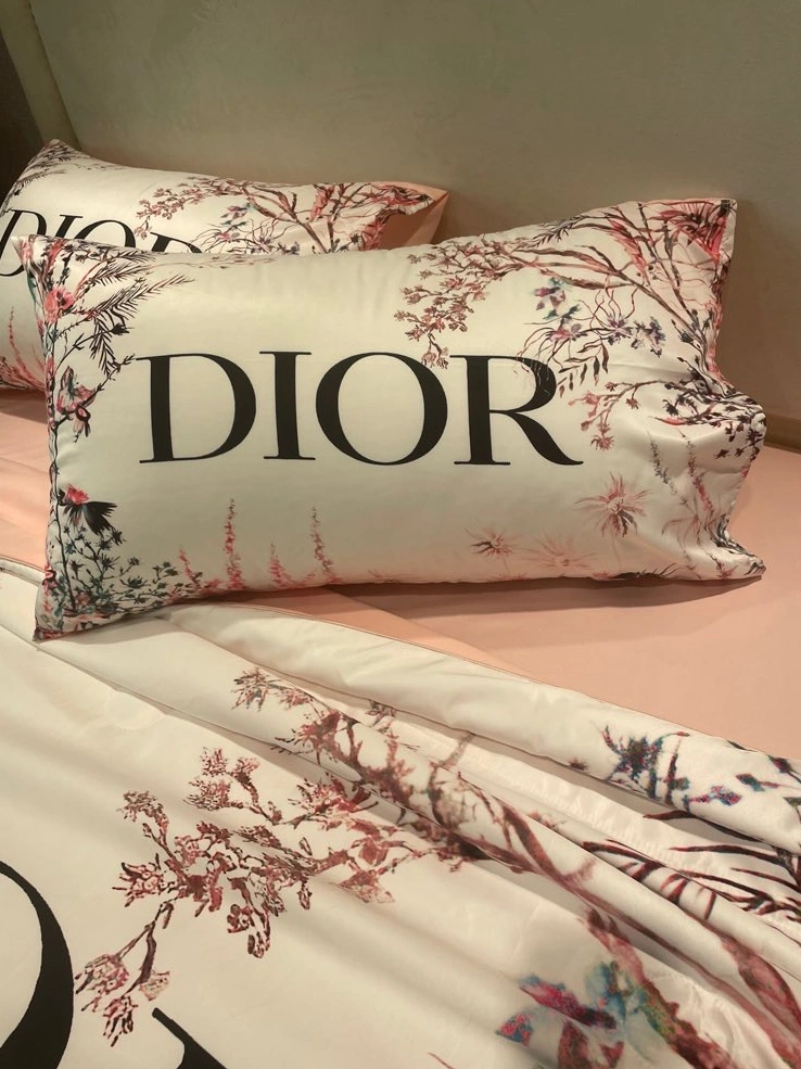 Bold 9258 Christian Dior Bedding - Image 4