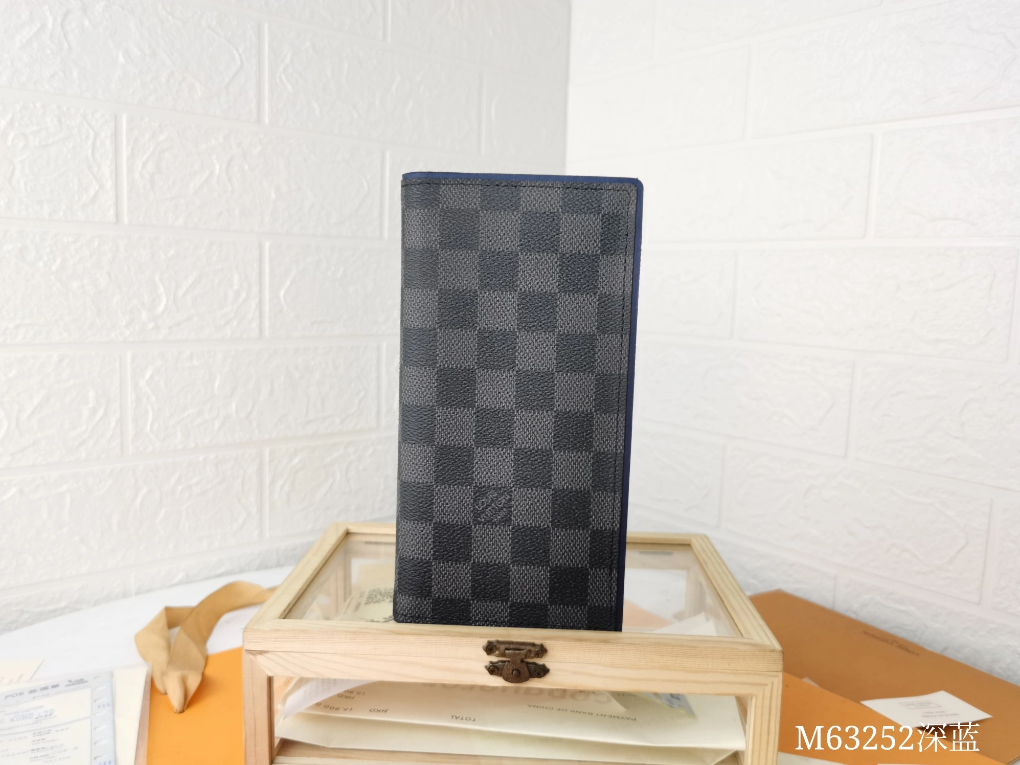 Breathable 4630 Louis Vuitton LV Card Case For Unisex