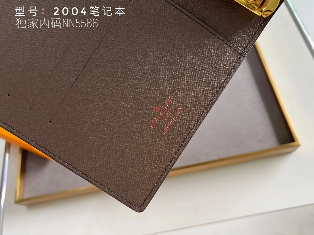 Breathable 9102 Louis Vuitton LV Card Case - Image 7