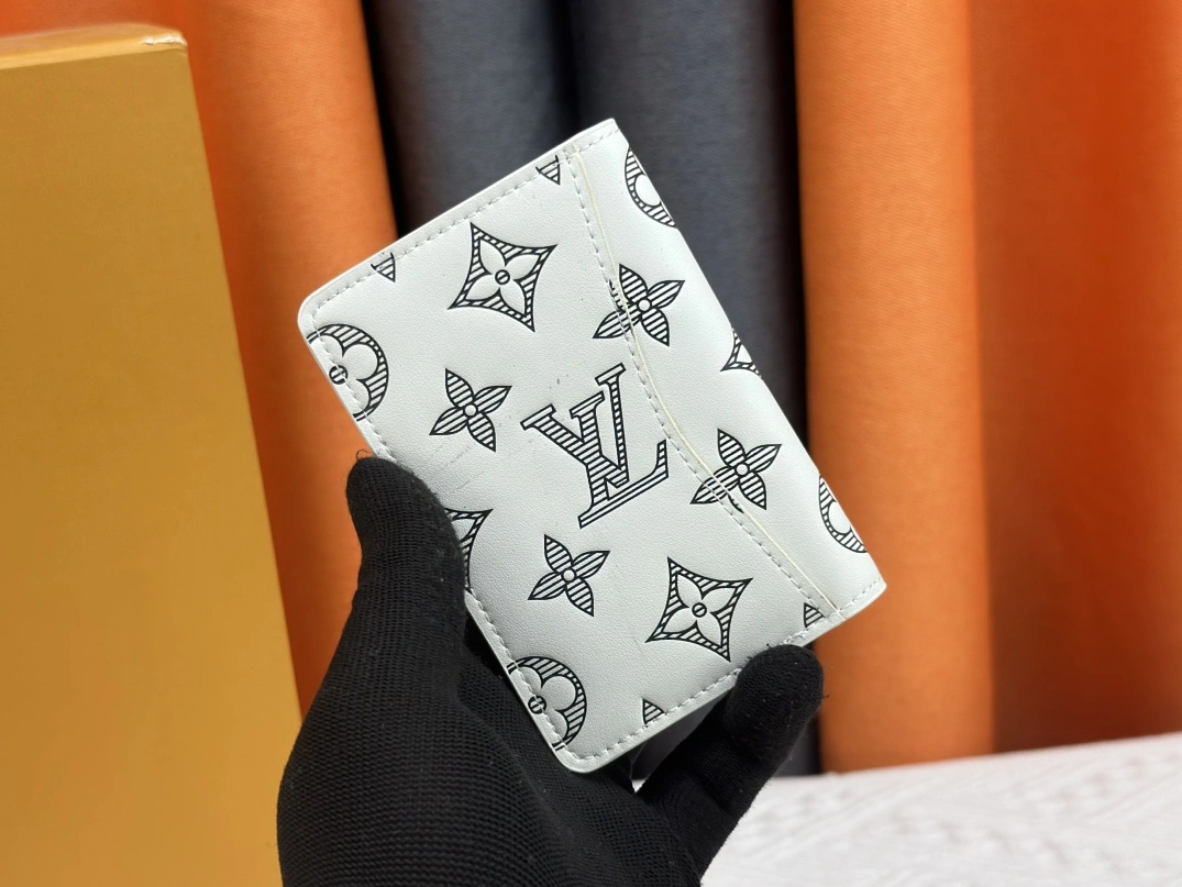 Bright 3162 Louis Vuitton LV Card Case