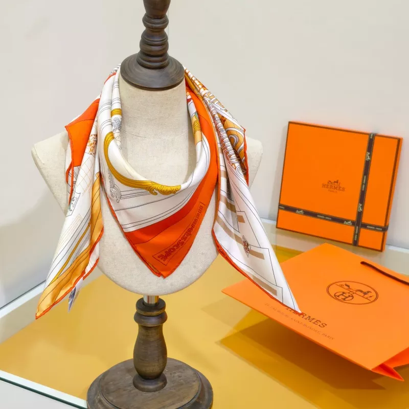 Bright 7811 Hermes Silk Squares - Image 6