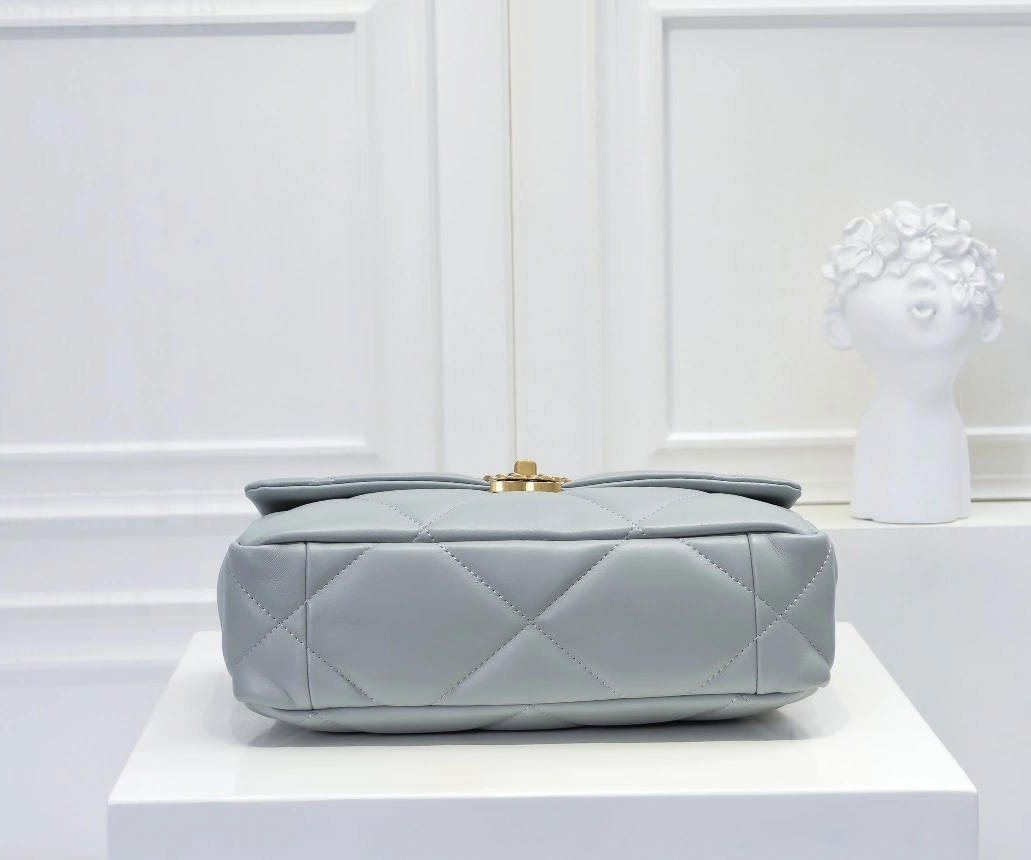 Chanel AAA Quality Messenger Bags AllSeason 3653 - Image 3