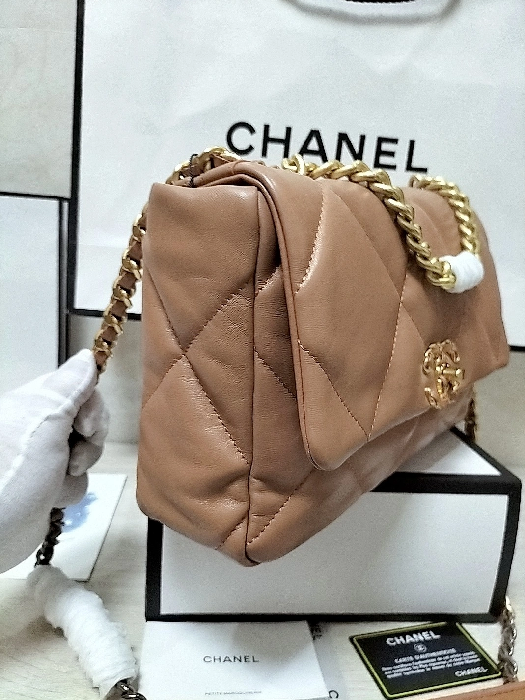 Chanel AAA Quality Messenger Bags For Women AllSeason 3859