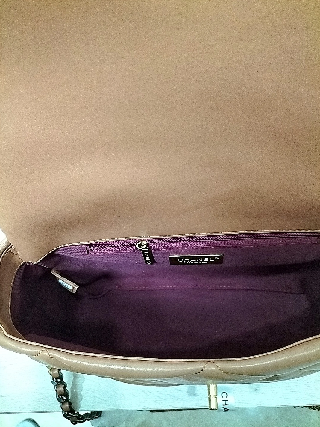 Chanel AAA Quality Messenger Bags For Women AllSeason 3859 - Image 8