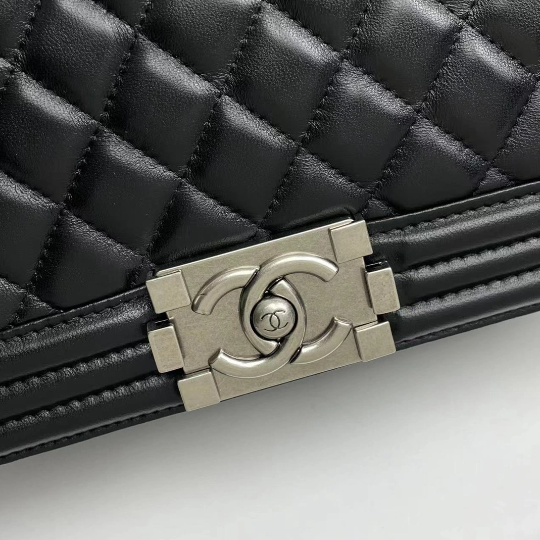 Chanel AAA Quality Messenger Bags For Women Breathable 3896 - Image 6