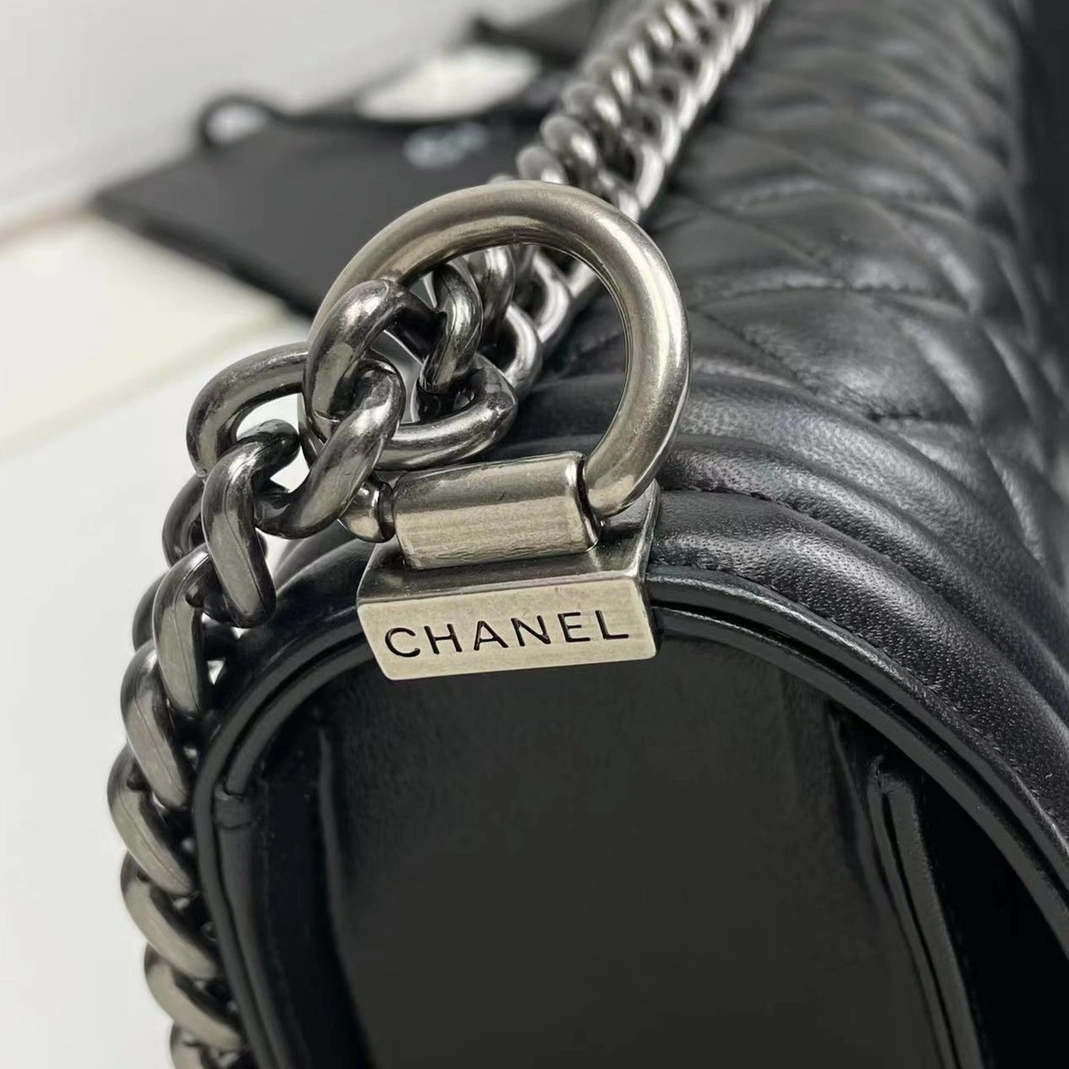 Chanel AAA Quality Messenger Bags For Women Breathable 3896 - Image 7