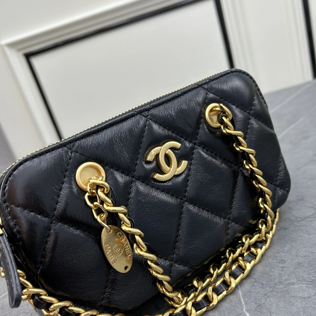 Chanel AAA Quality Messenger Bags For Women Sleek 4085 - Image 4