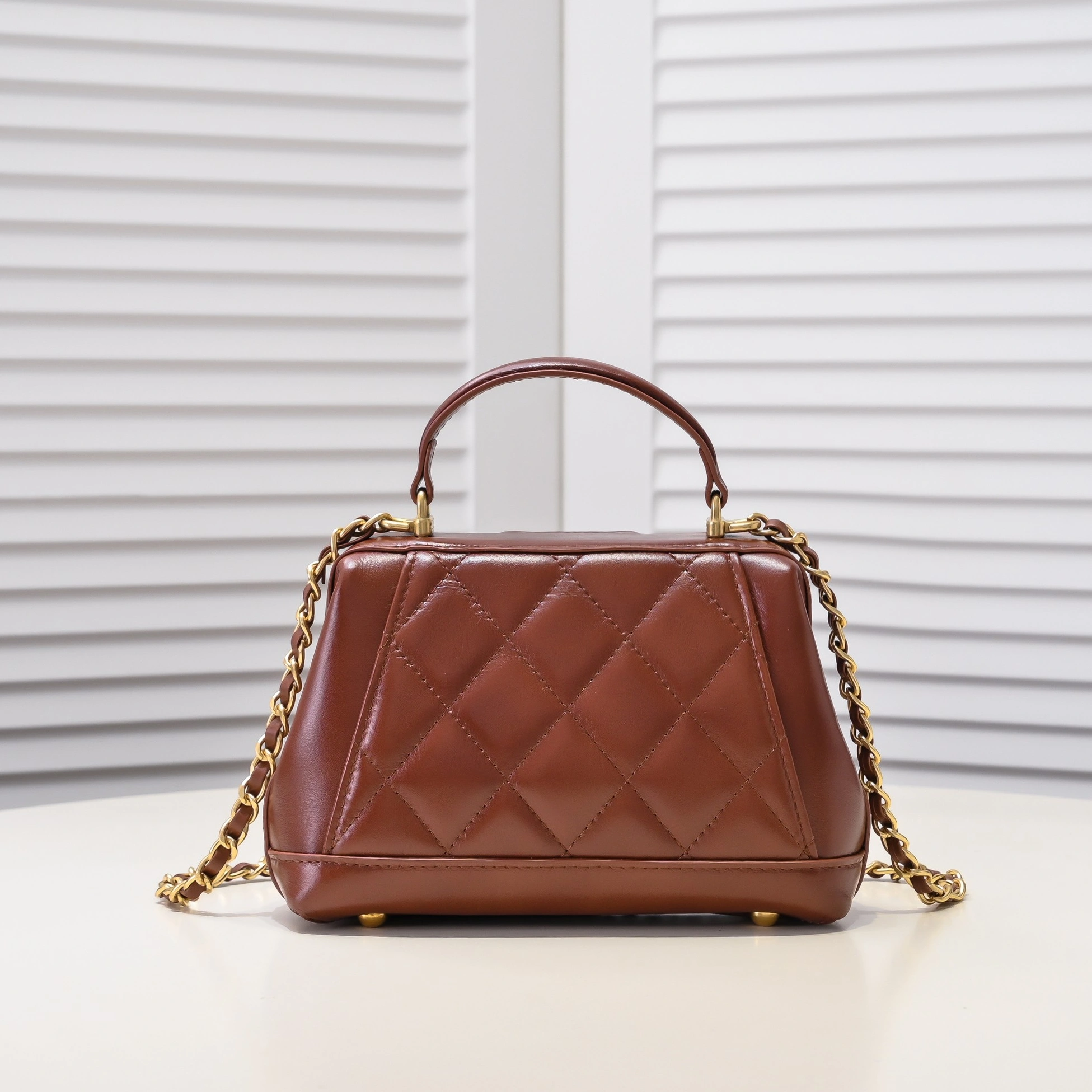 Chanel AAA Quality Messenger Bags For Women UrbanStyle 2070 - Image 3