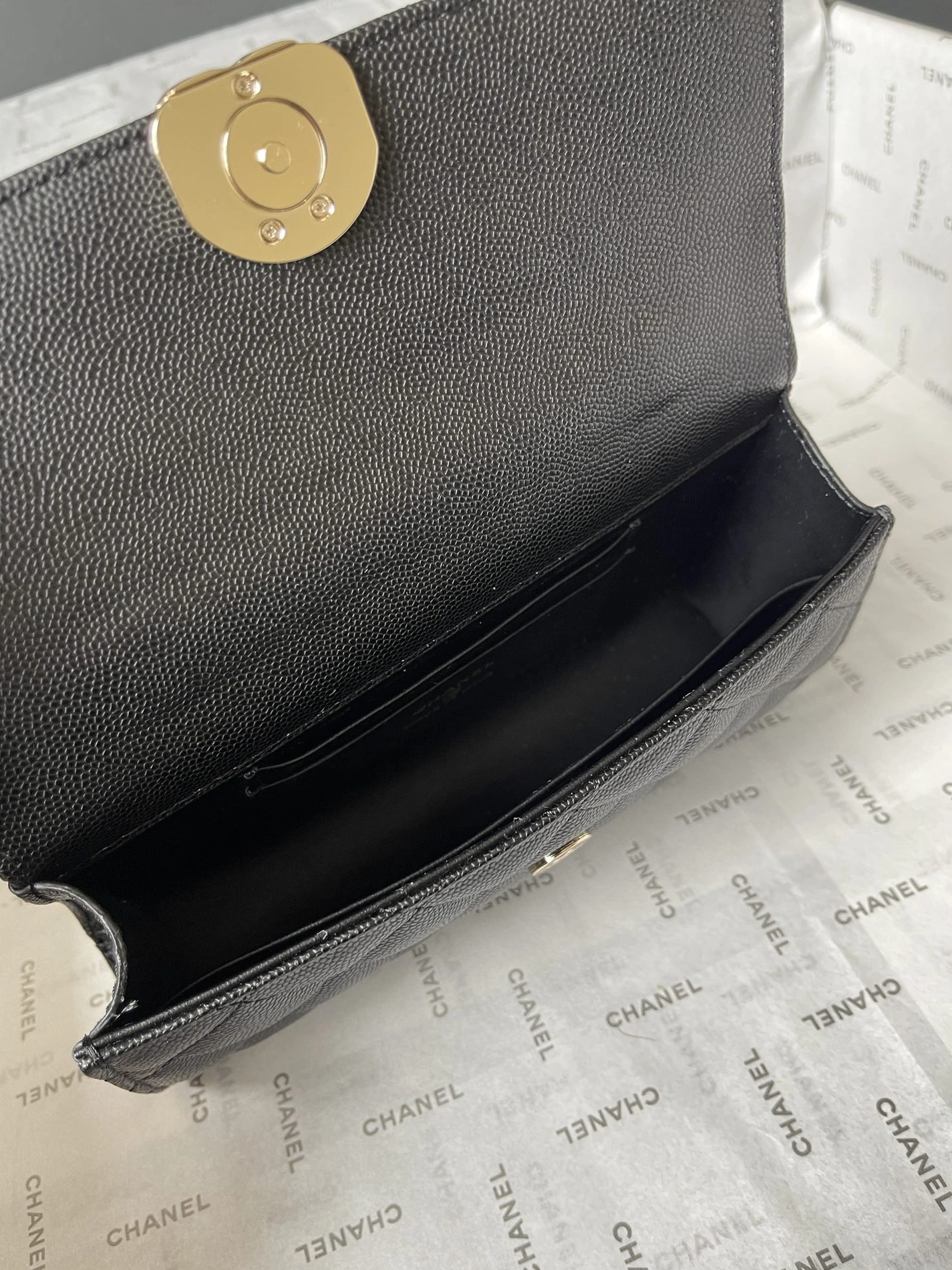 Chanel AAA Quality Messenger Bags For Women Vibrant 1354 - Image 8