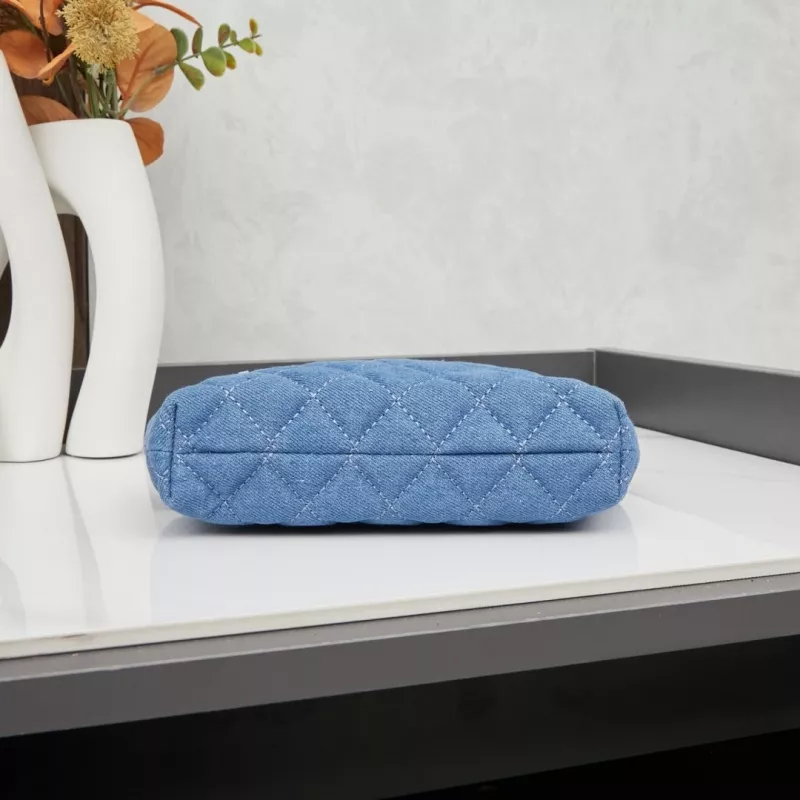 Chanel AAA Quality Shoulder Bags For Women Cozy 1996 - Image 4