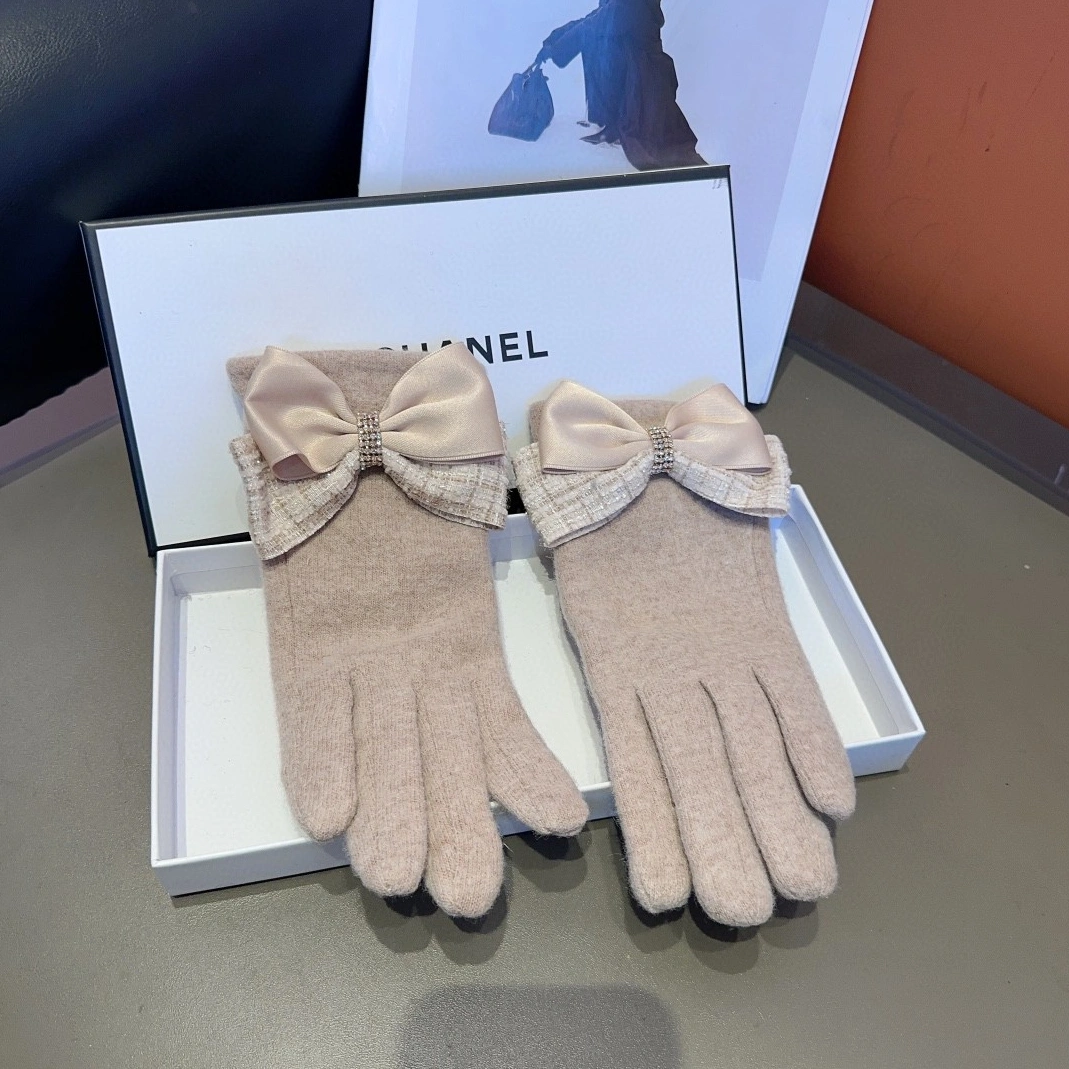 Chanel Gloves For Women Breathable 4999