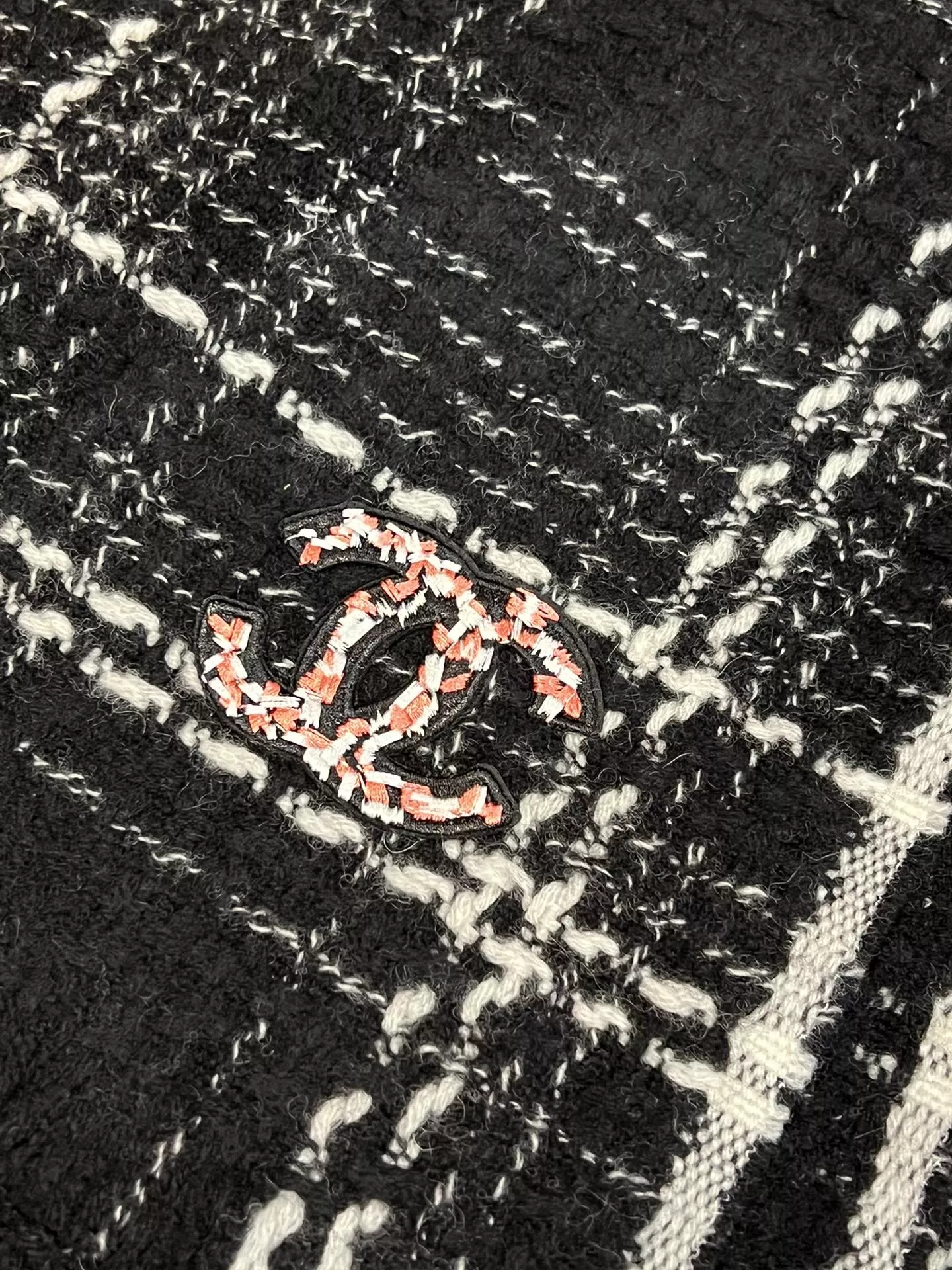 Chanel Scarves For Women Soft 980 - Image 4