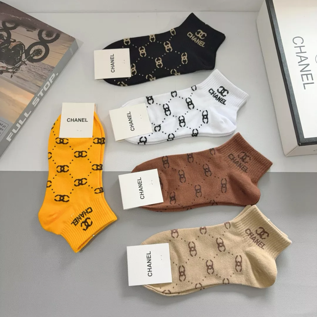 Chanel Socks Fashionable 6755 - Image 5