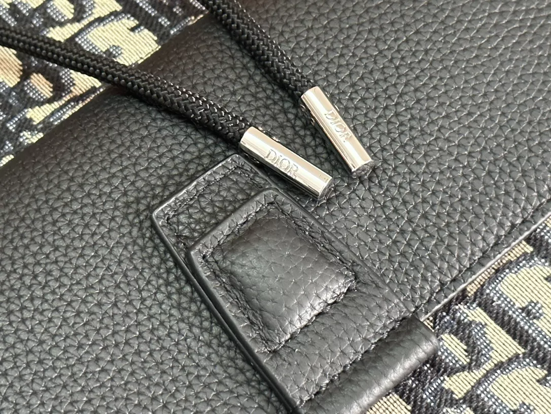 Christian Dior AAA Man Backpacks Comfortable 4657 - Image 5