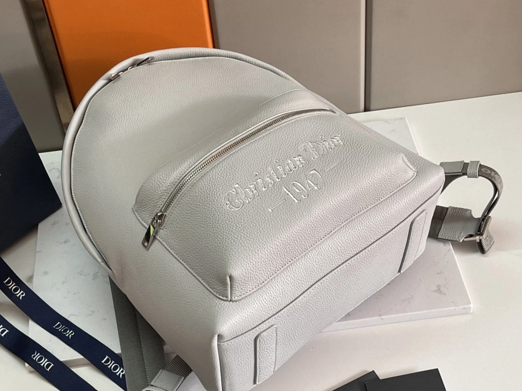 Christian Dior AAA Man Backpacks SportInspired 7922 - Image 4