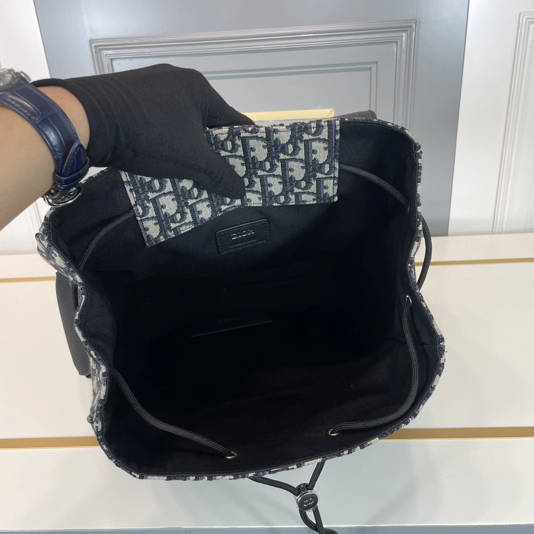 Christian Dior AAA Man Backpacks Stylish 2305 - Image 8