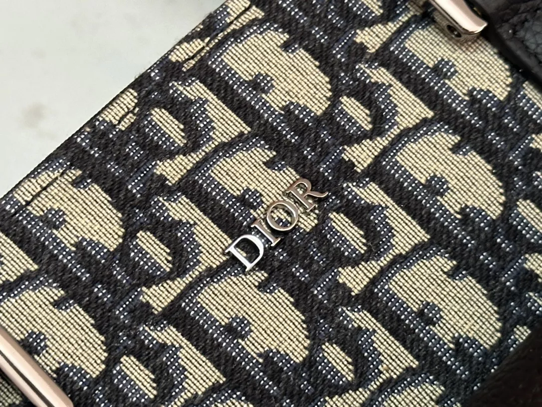 Christian Dior AAA Man Handbags Classic 1353 - Image 5