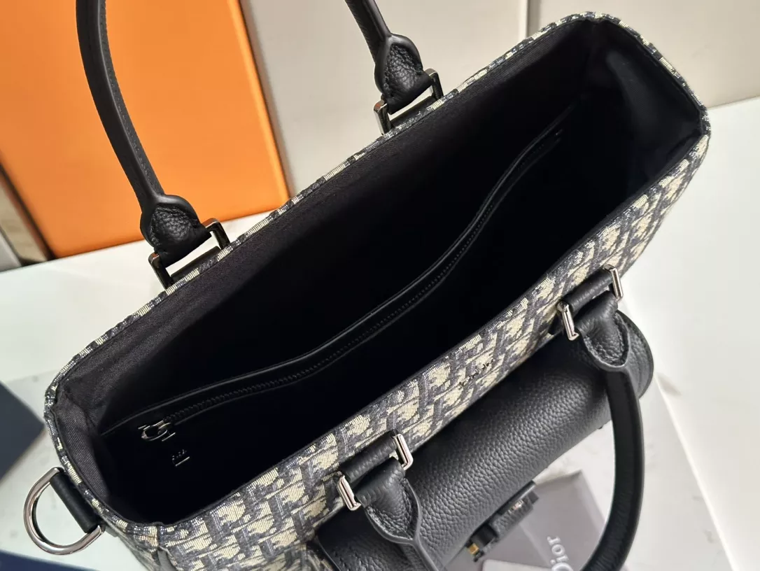 Christian Dior AAA Man Handbags Classic 1353 - Image 8