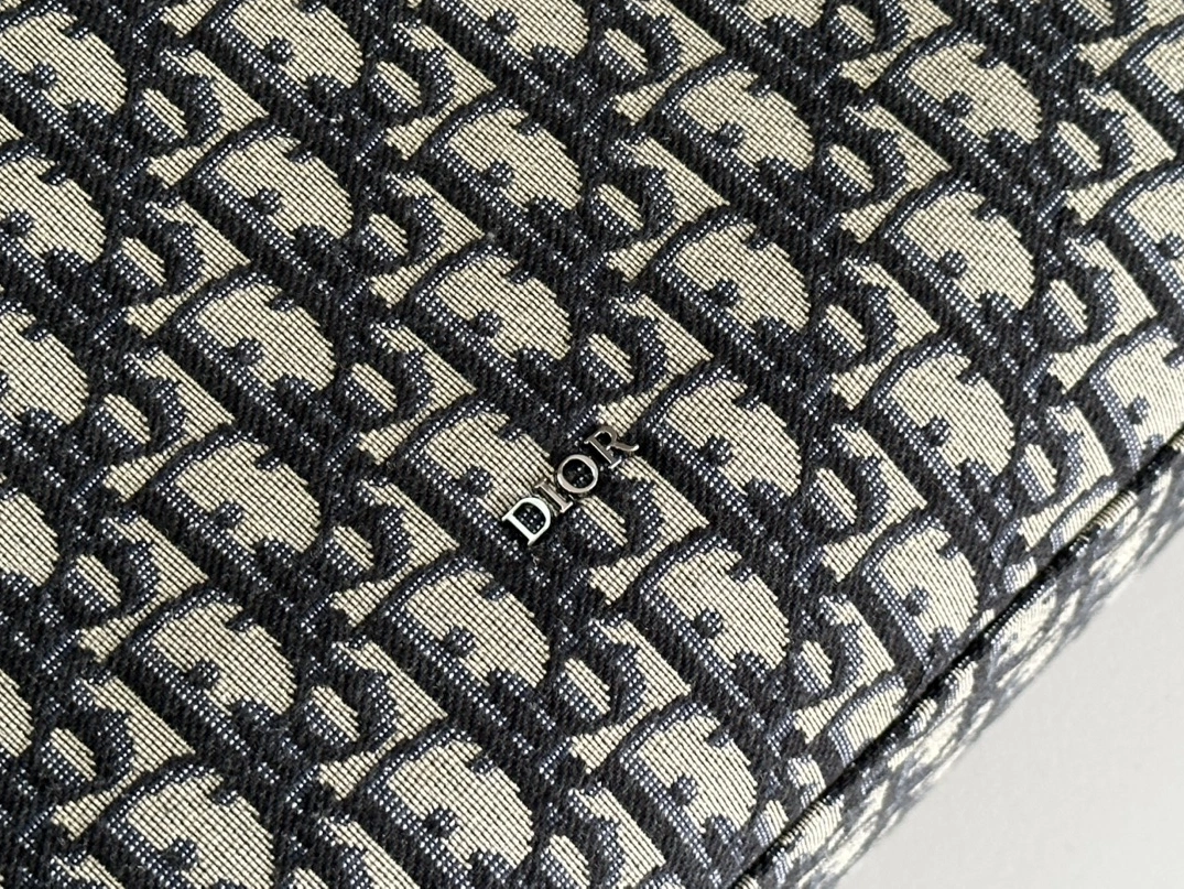 Christian Dior AAA Man Handbags Minimalist 6154 - Image 4