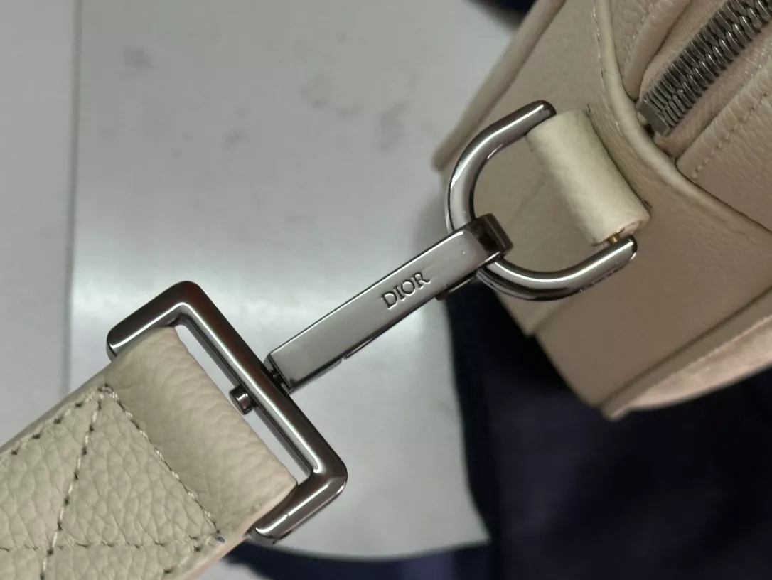 Christian Dior AAA Man Handbags Soft 3636 - Image 6