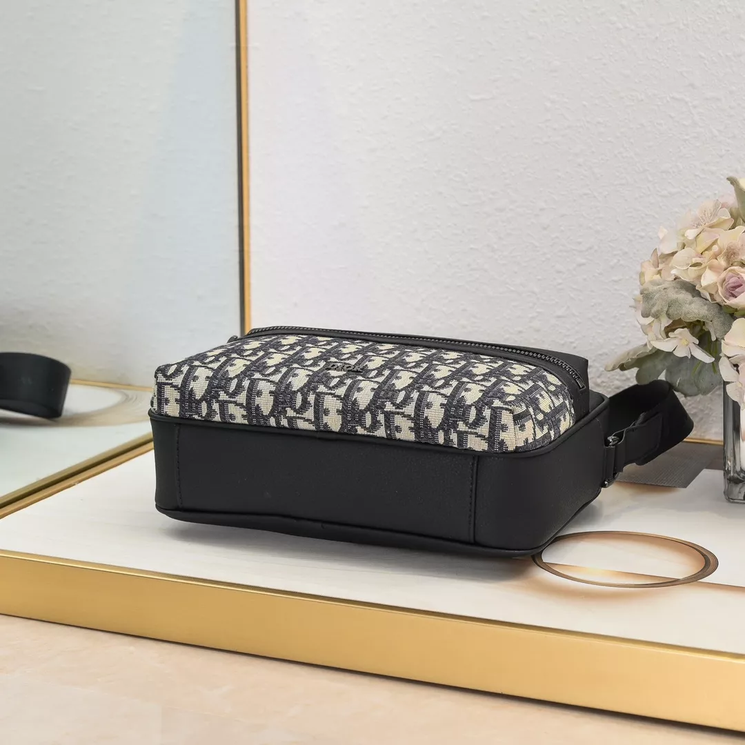 Christian Dior AAA Man Messenger Bags Comfortable 9705 - Image 5