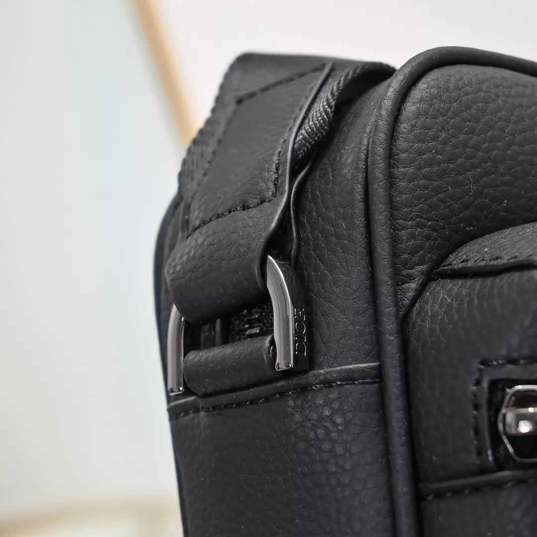Christian Dior AAA Man Messenger Bags Comfortable 9705 - Image 6