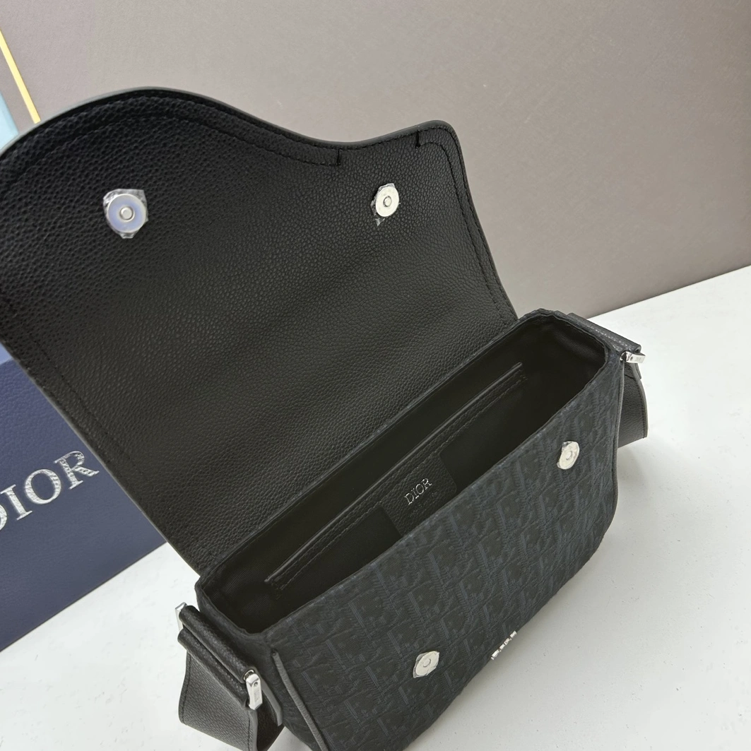 Christian Dior AAA Man Messenger Bags HighQuality 2975 - Image 7