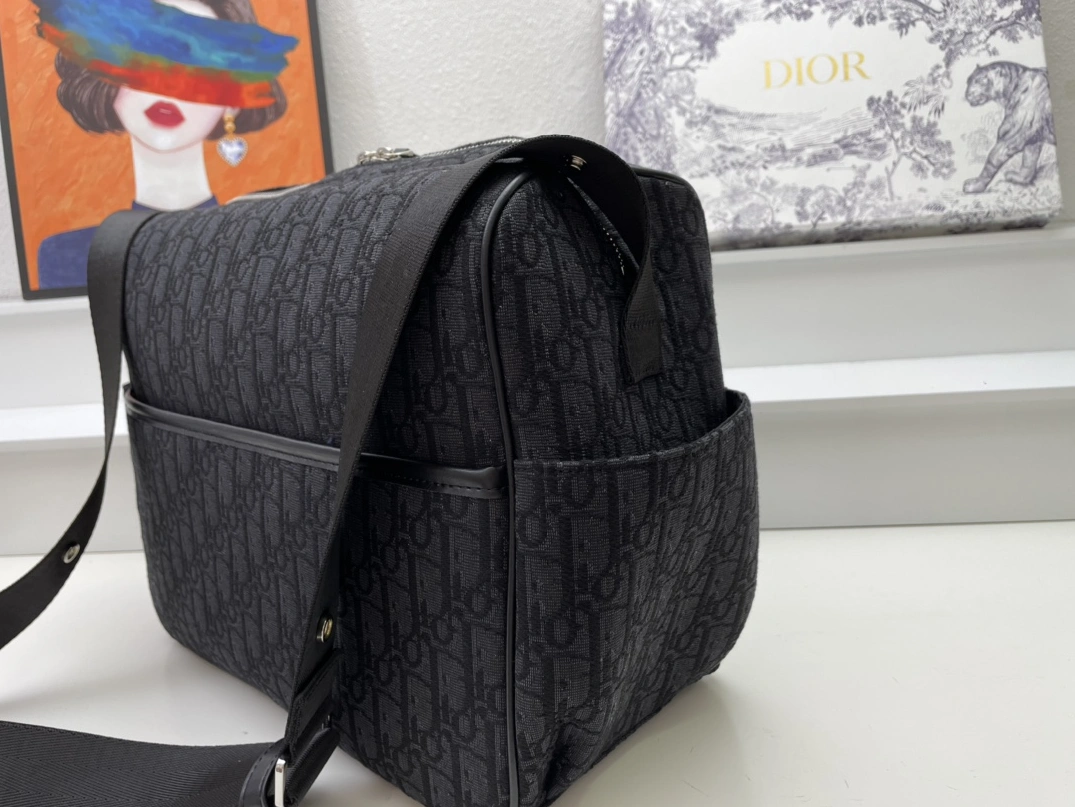 Christian Dior AAA Man Messenger Bags HighQuality 8317 - Image 4