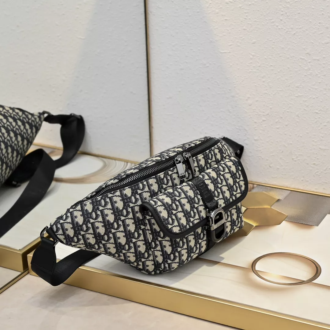 Christian Dior AAA Quality Belt Bags Breathable 8815