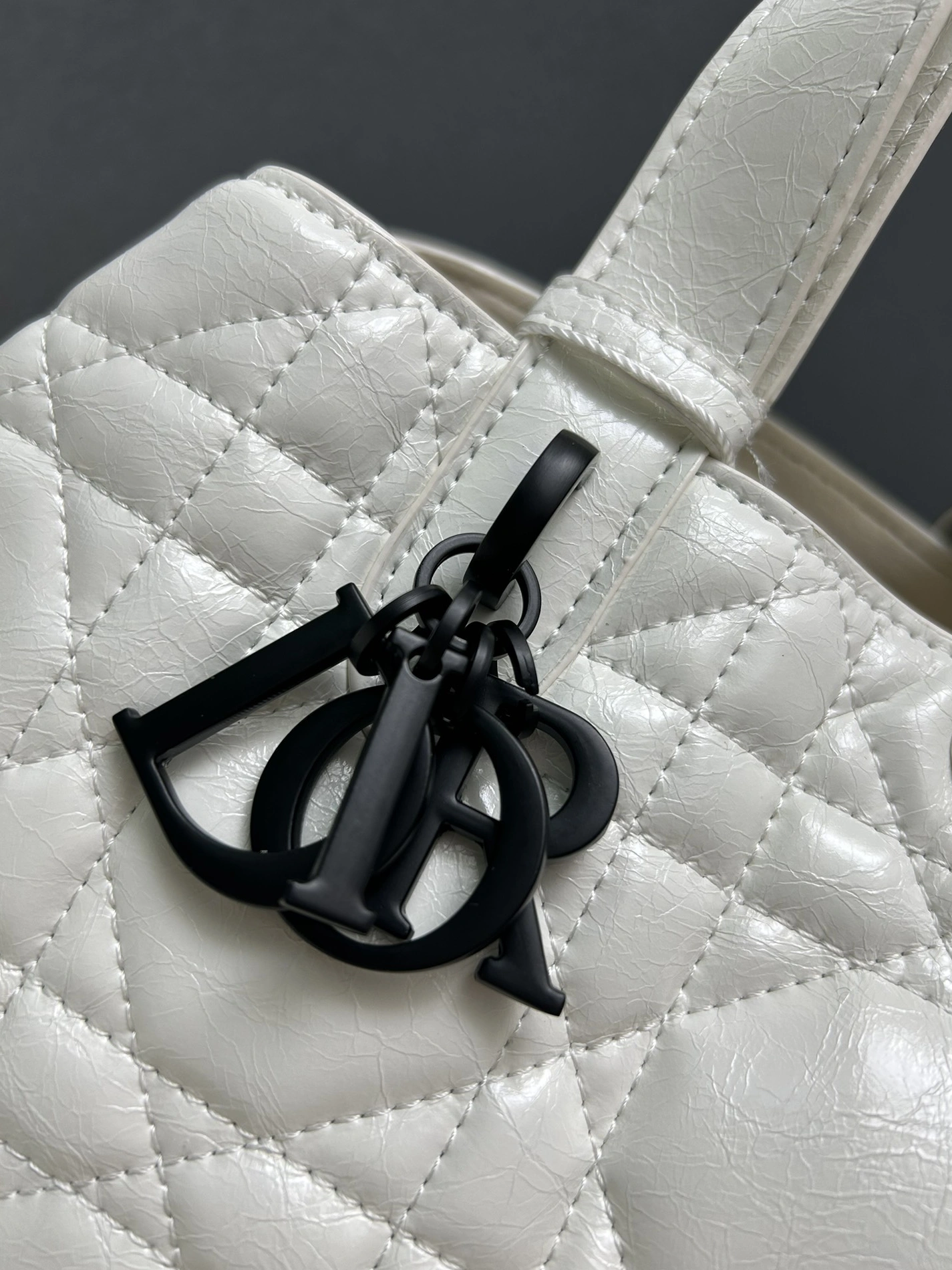 Christian Dior AAA Quality Handbags For Women Bold 4248 - Image 4