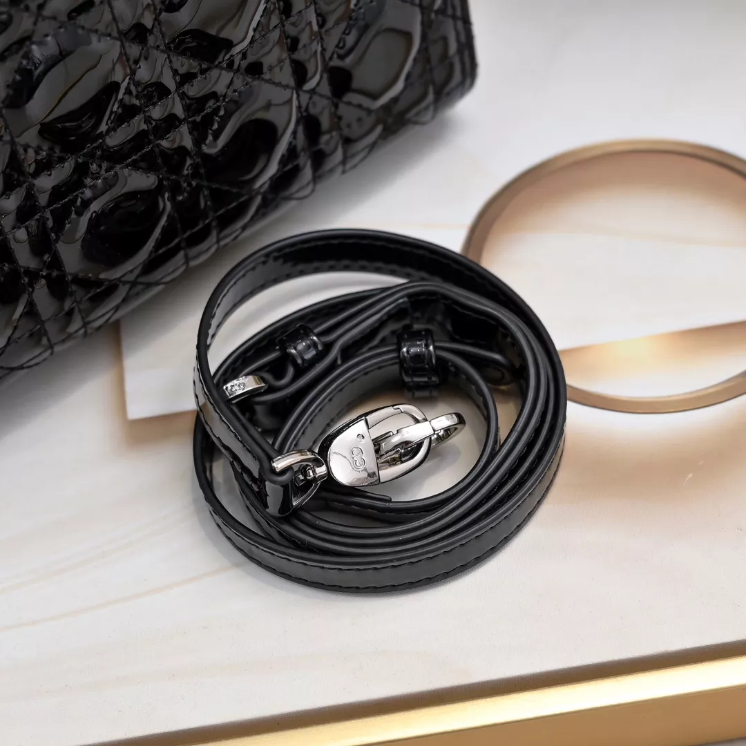 Christian Dior AAA Quality Handbags For Women Comfortable 7607 - Image 3