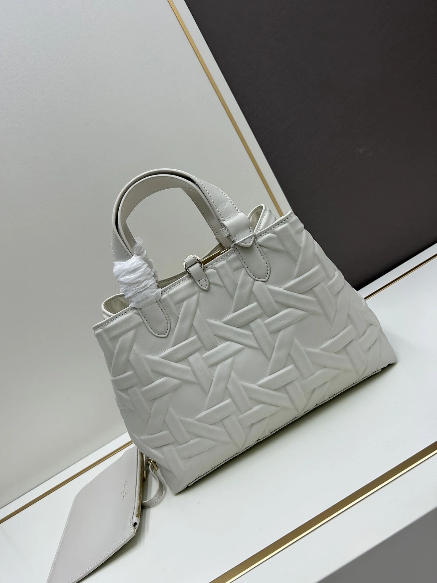 Christian Dior AAA Quality Handbags For Women Resilient 9801 - Image 3