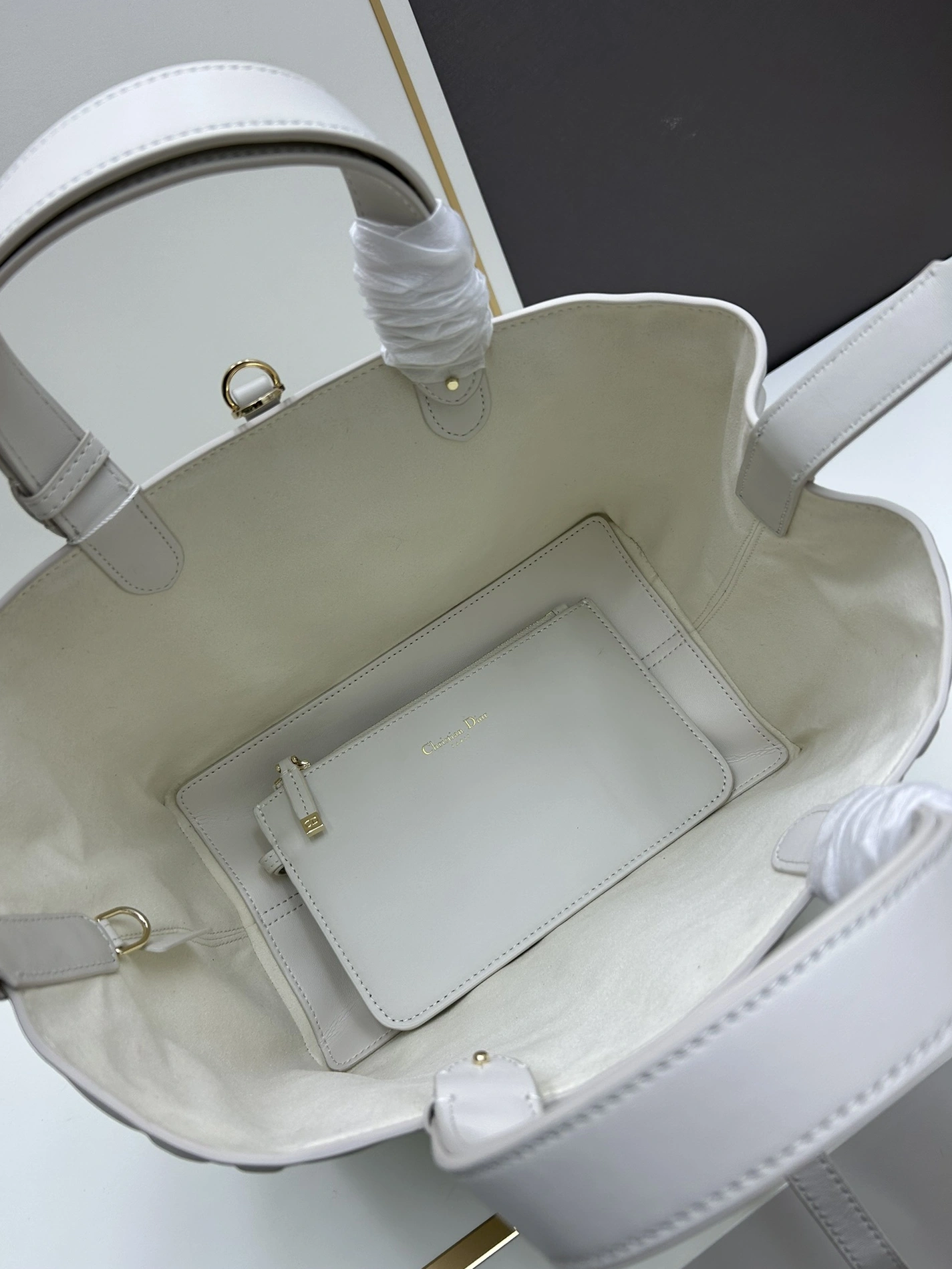 Christian Dior AAA Quality Handbags For Women Resilient 9801 - Image 7